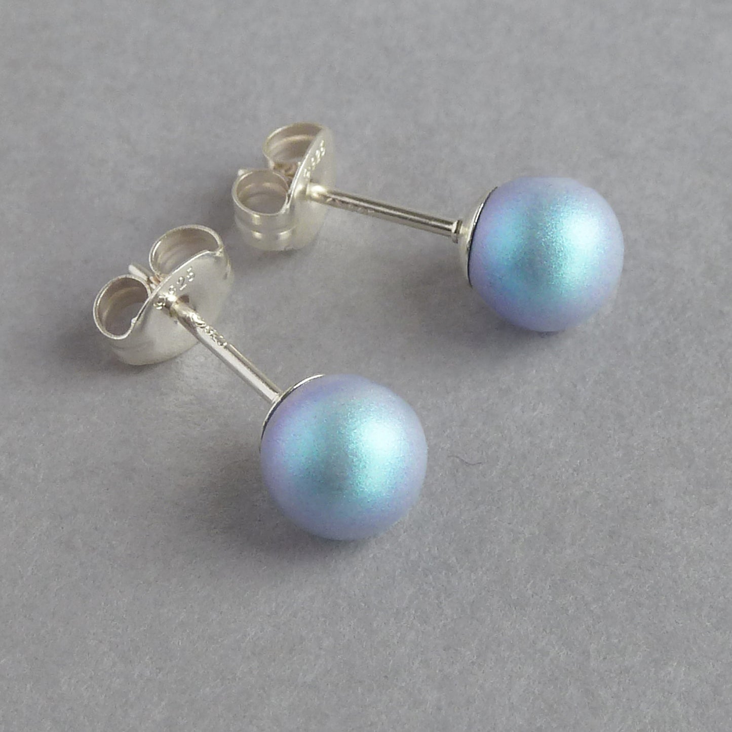 6mm pale blue studs