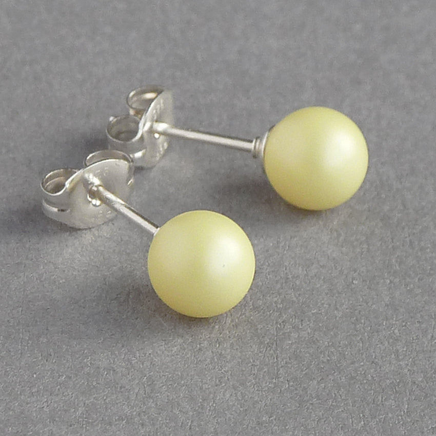 6mm pastel yellow studs