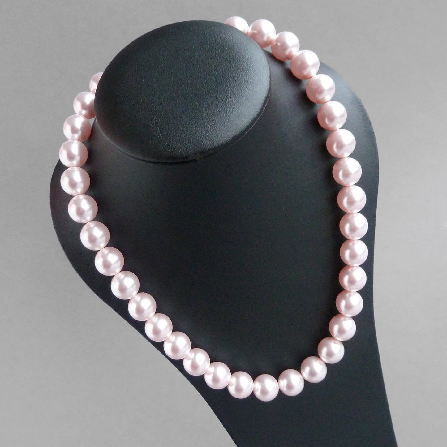 Blush pink single strand pearl necklace