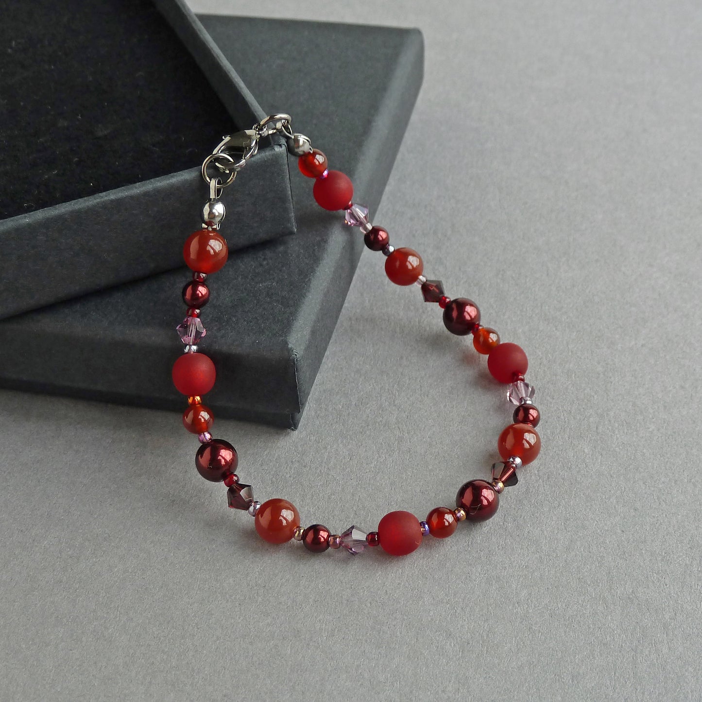 Burgundy beaded bracelet