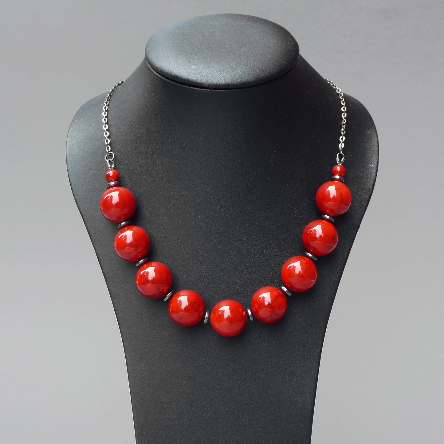 Chunky bright red necklace