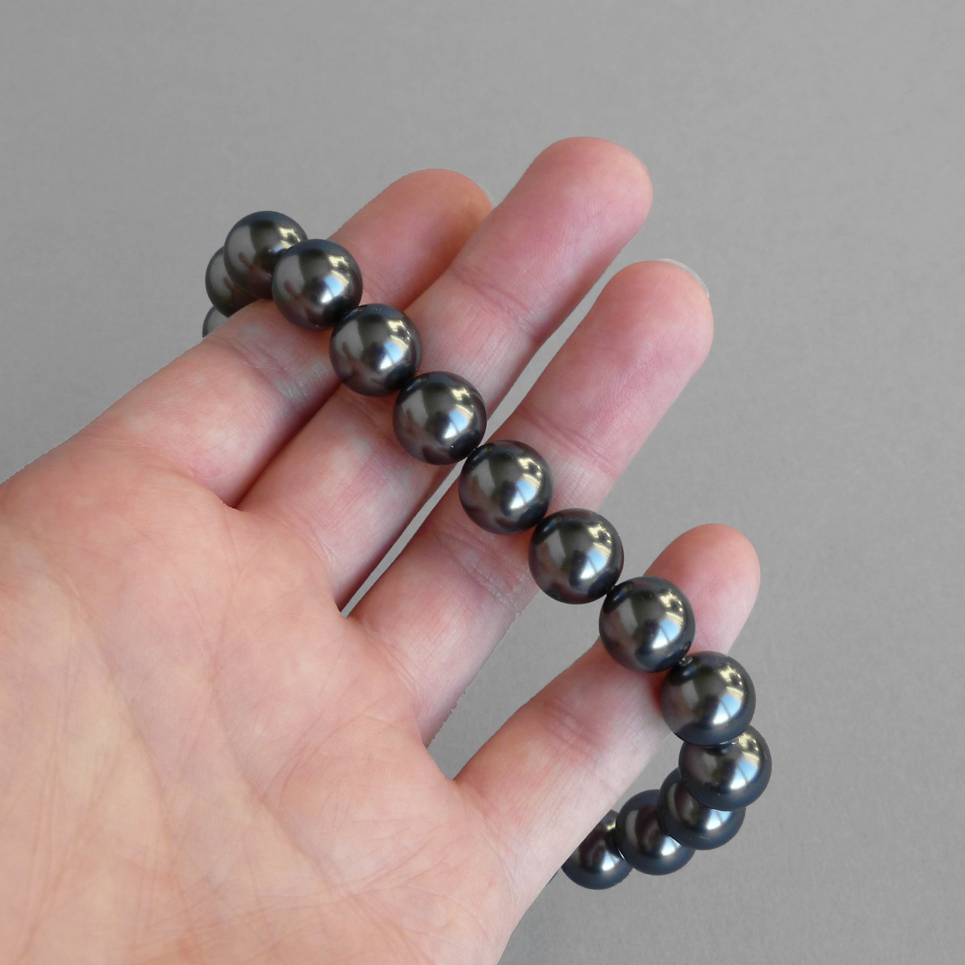 Chunky charcoal grey pearl necklace