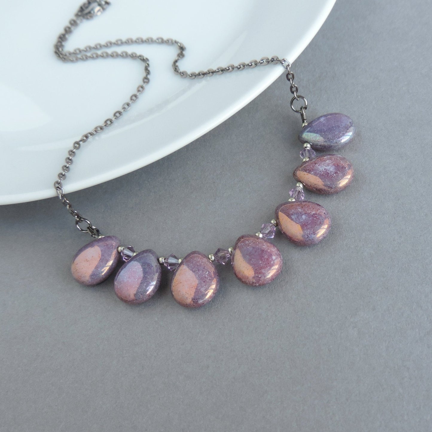 Chunky lilac necklace