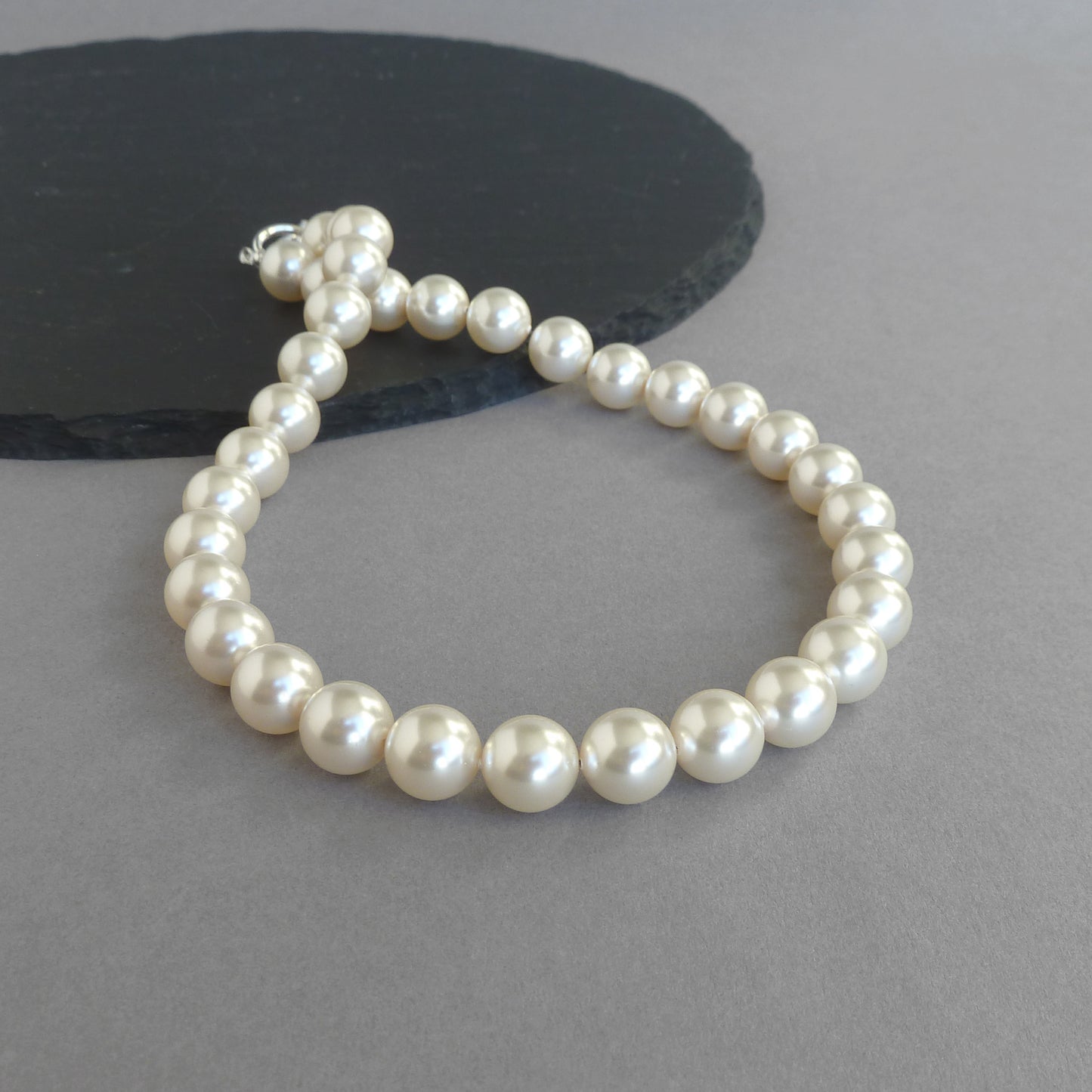 Large cream pearl necklace