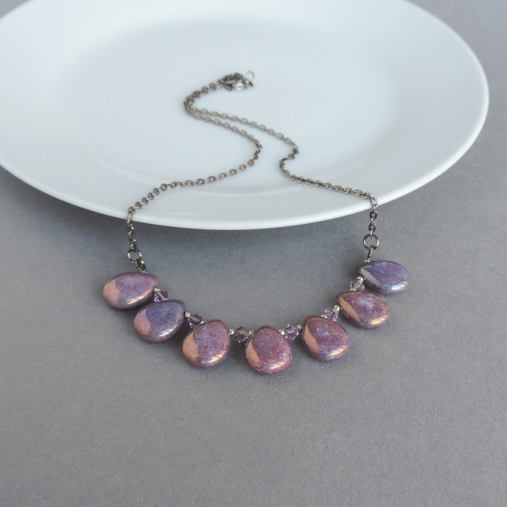 Lilac fan necklace