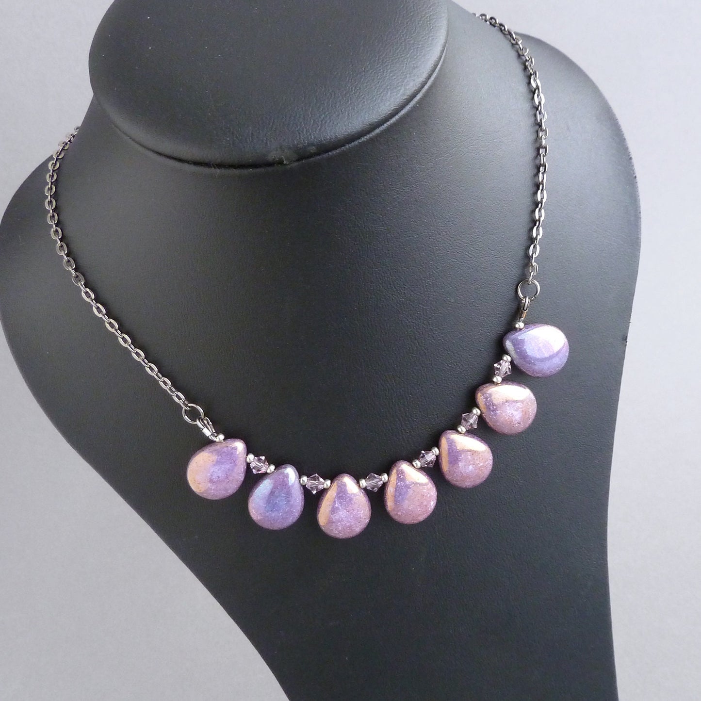 Mauve glass teardrop necklace