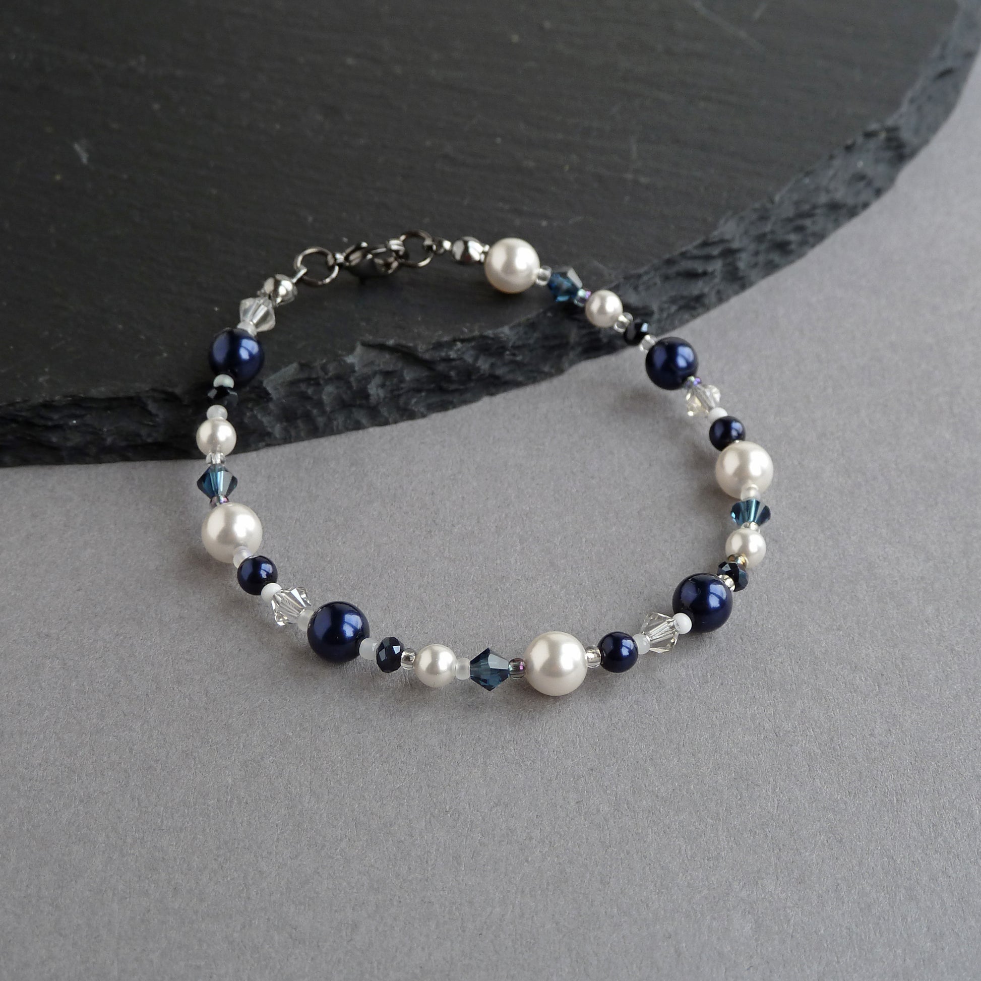 Navy blue pearl and crystal bracelet