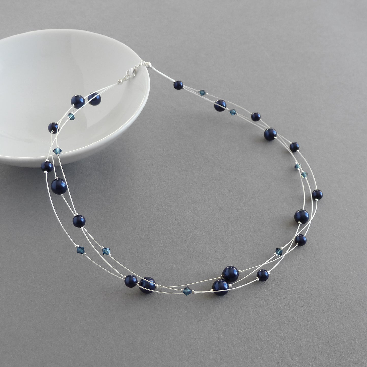 Navy floating pearl necklace