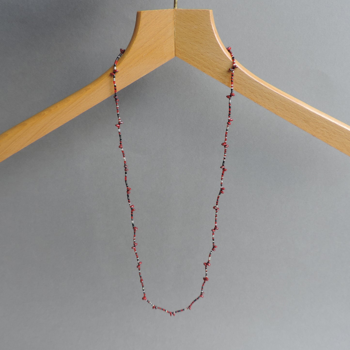 Red and black long necklace