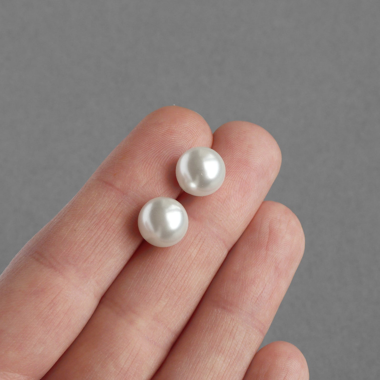 10mm white pearl stud earrings
