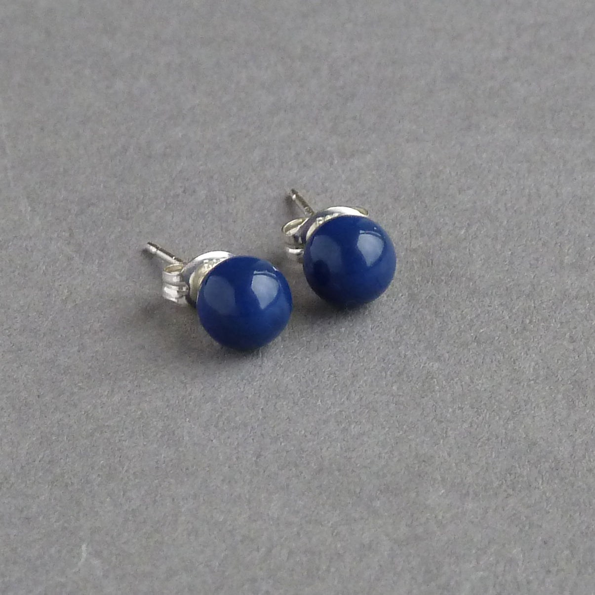 6mm dark blue stud earrings