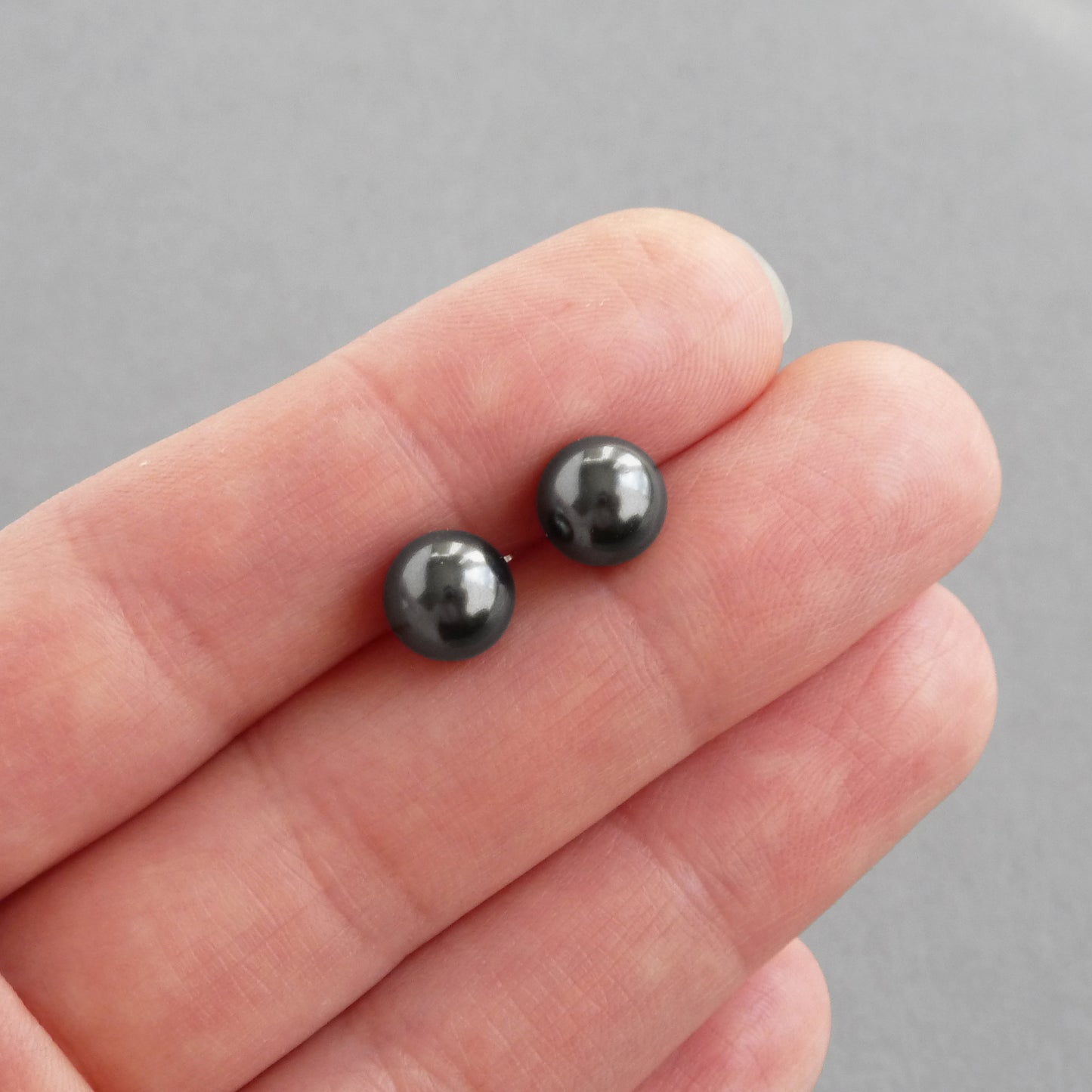 8mm dark grey pearl stud earrings