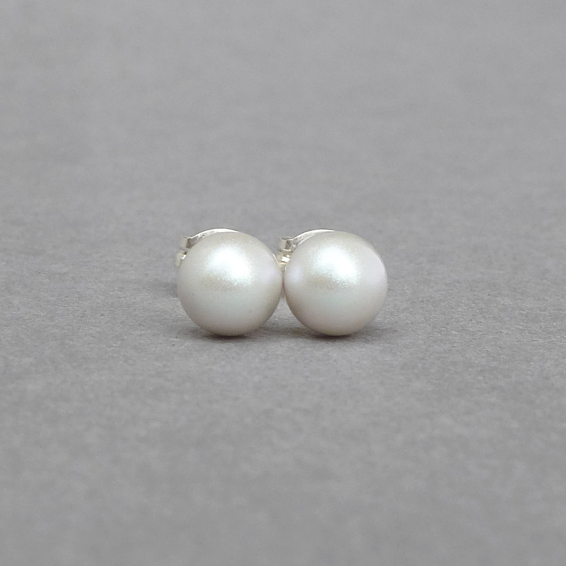 Diamond white pearl stud earrings