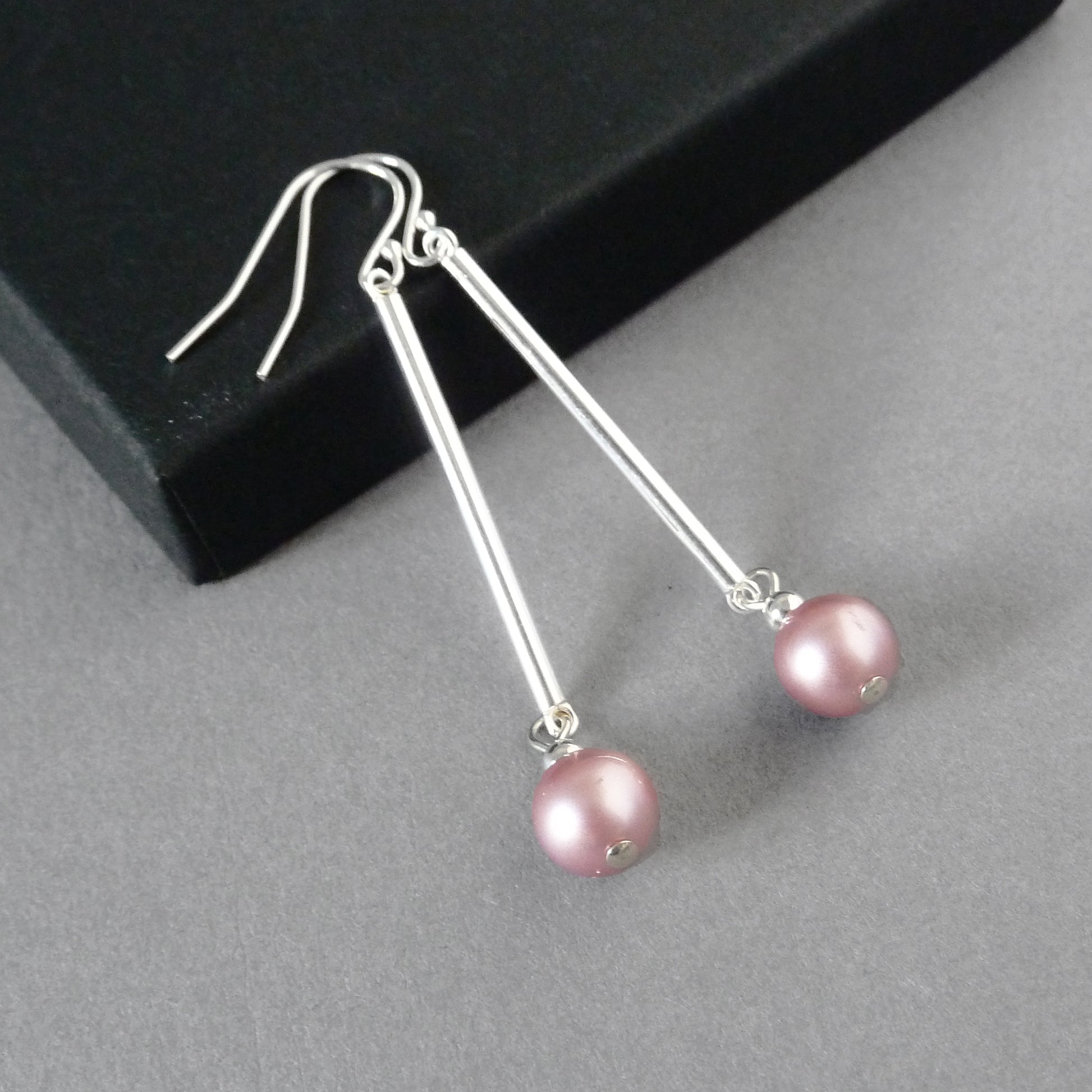 Dusty pink pearl drop earrings