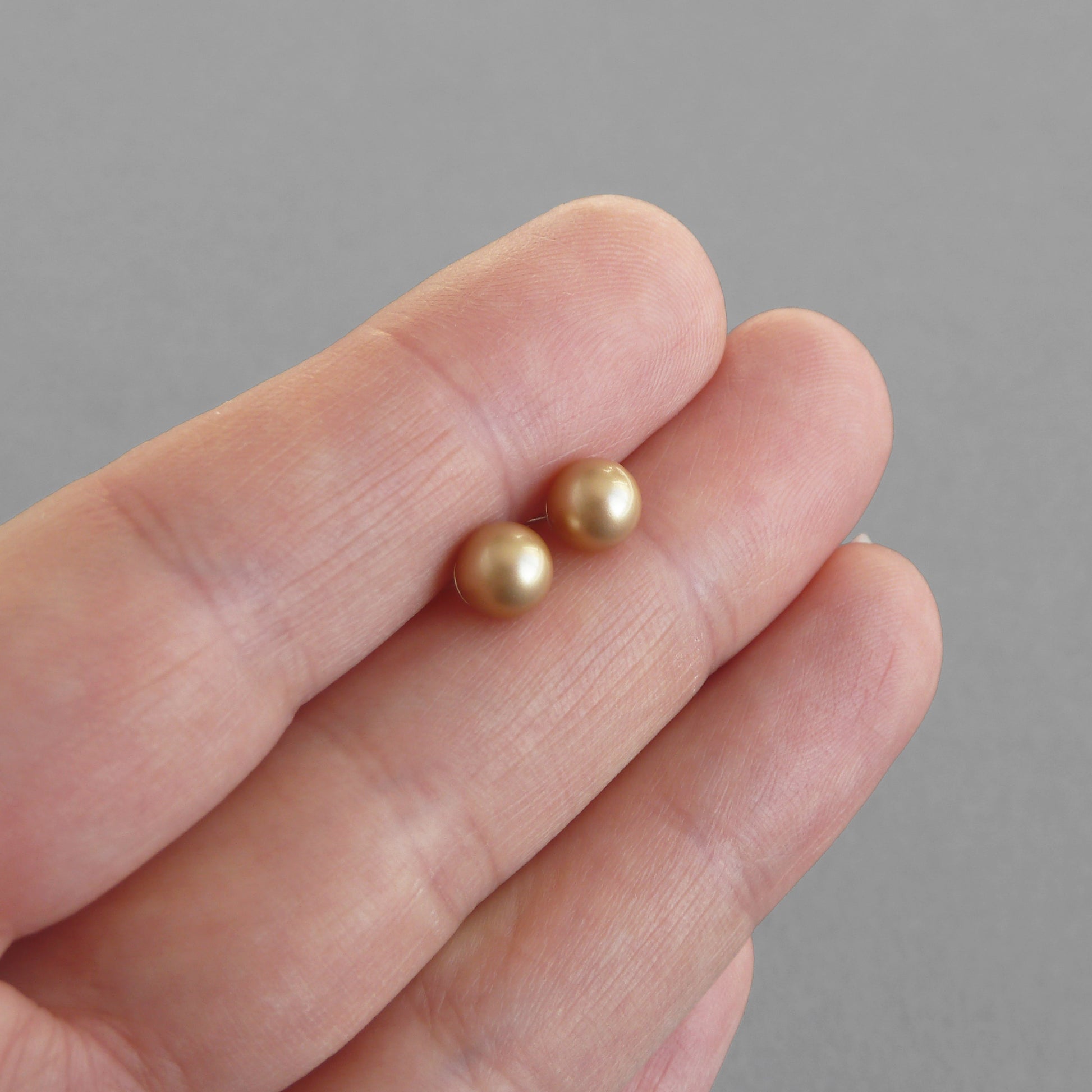 Gold glass pearl studs