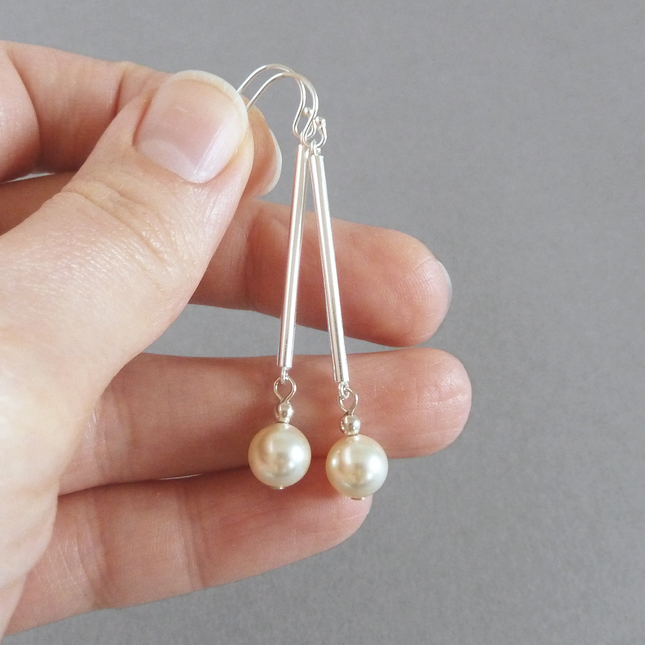 Off white deals pearl earrings