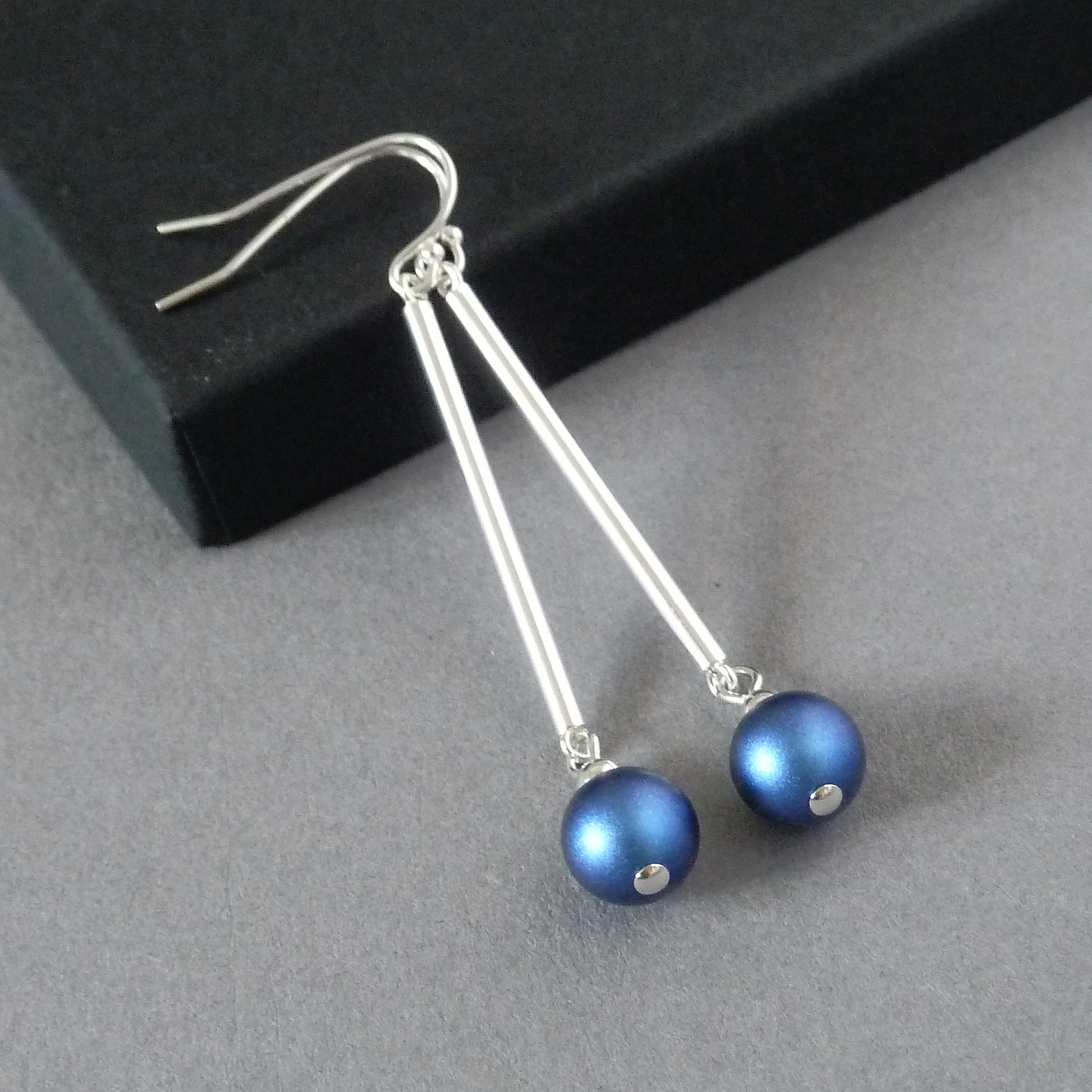 Royal blue pearl earrings