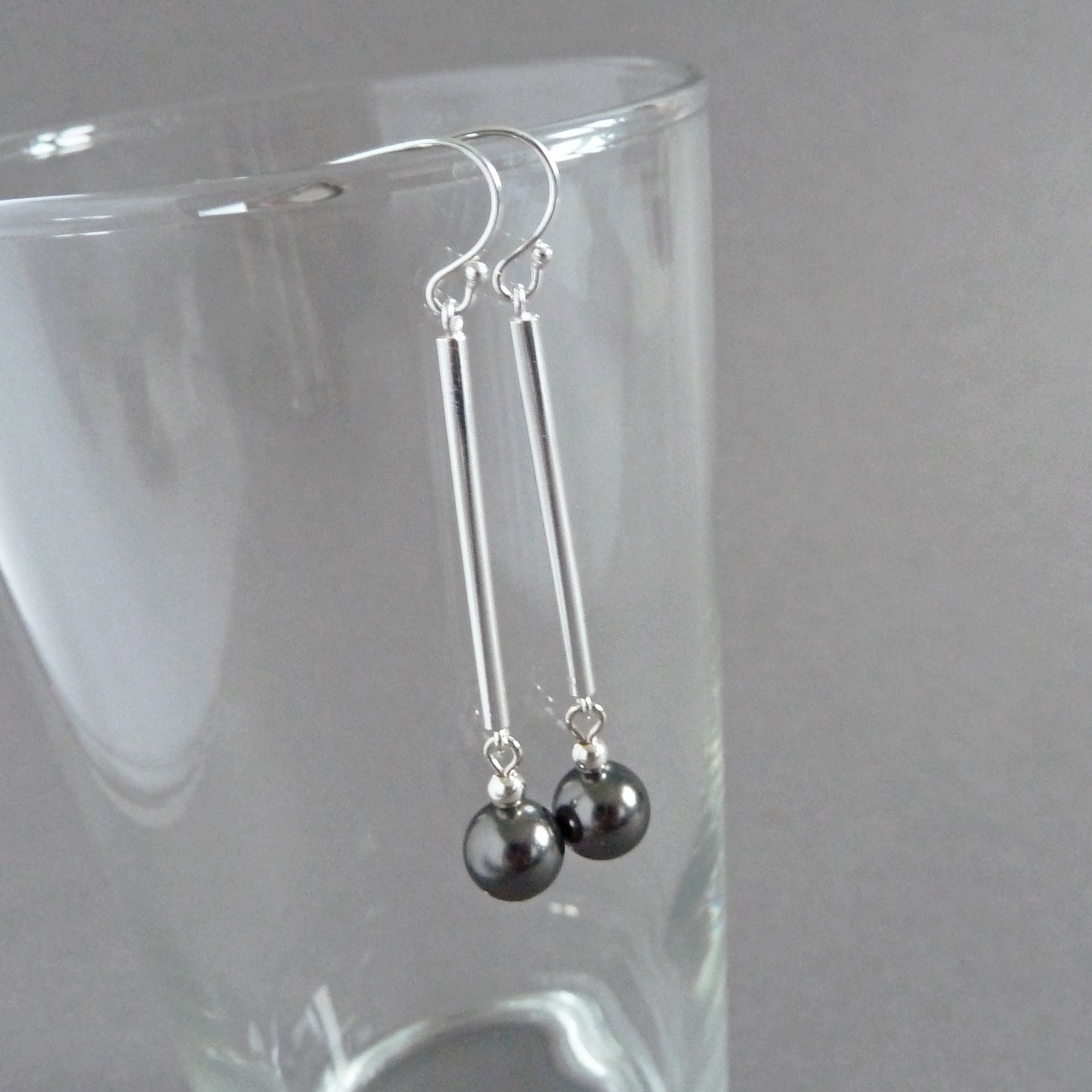 Simple dark grey pearl earrings
