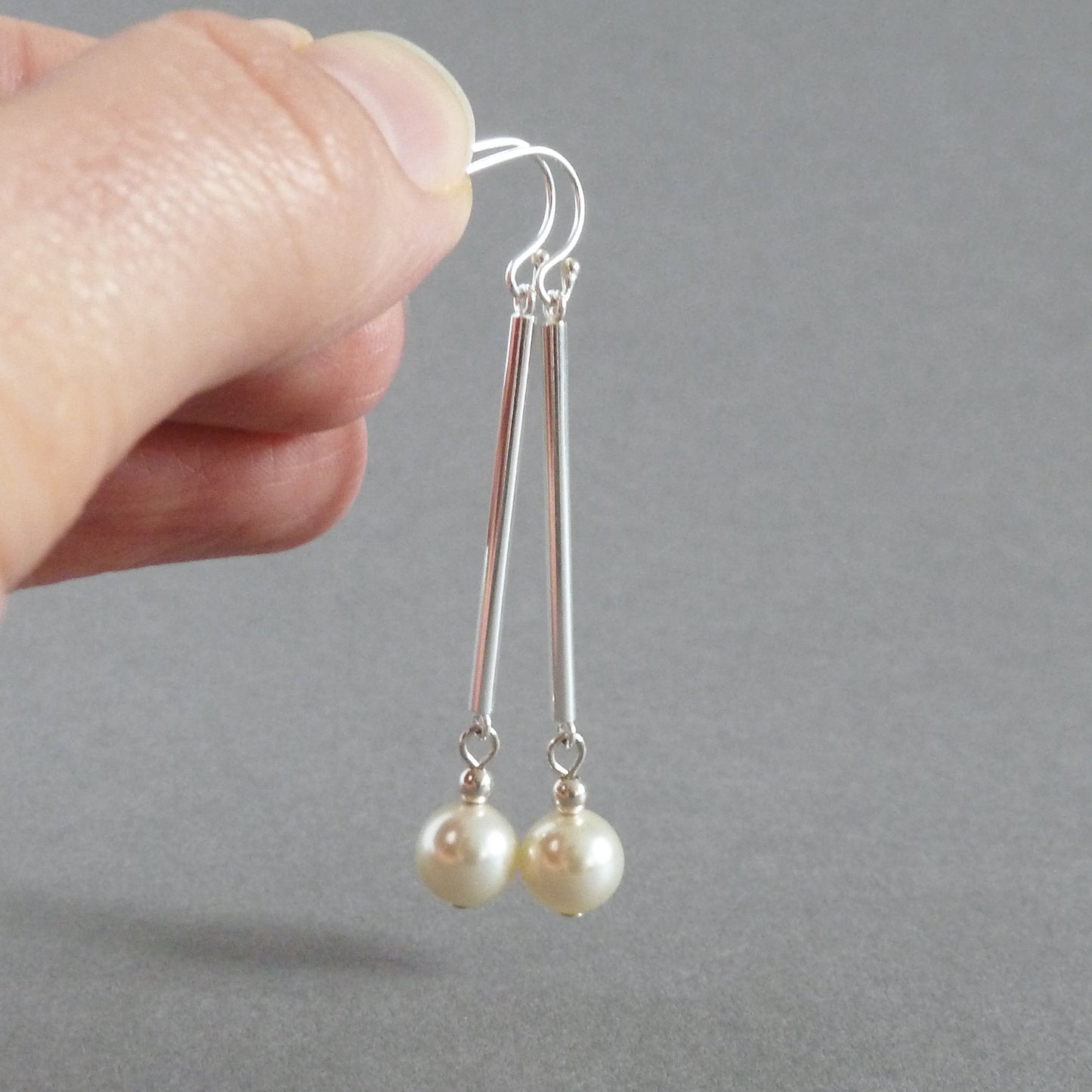 Sterling silver bar and cream pearl earrings