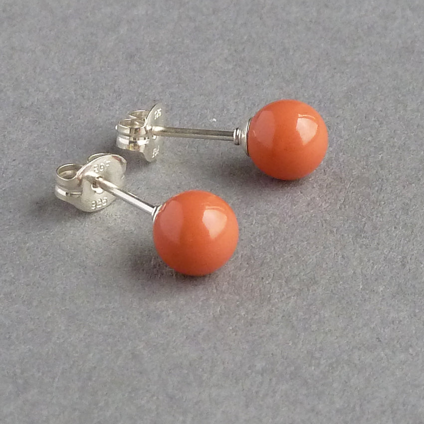 6mm orange studs